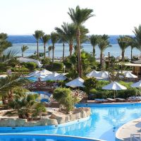 Amwaj Oyoun Hotel &Resort
