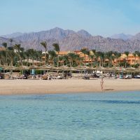 Amwaj Oyoun Hotel &Resort