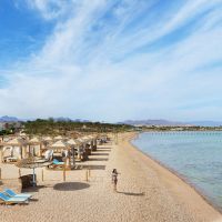 Amwaj Oyoun Hotel &Resort