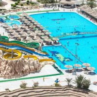 Golden Five Sapphire Suites