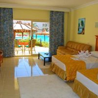 Aqua Hotel Resort &Spa