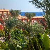 Amwaj Oyoun Hotel &Resort