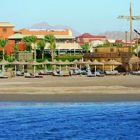 coral sea holiday resort & aqua park