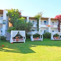 club rexene resort