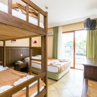oz side hotel