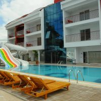 side rose hotel