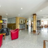 oz side hotel
