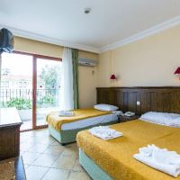 oz side hotel