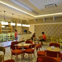 side crown serenity hotel