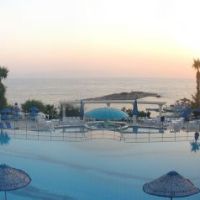 grand blue sky hotel