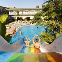 sun club side