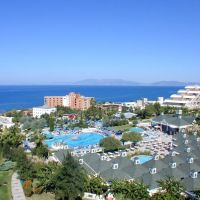 grand blue sky hotel