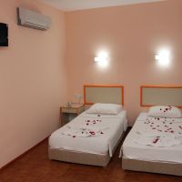 idyros hotel