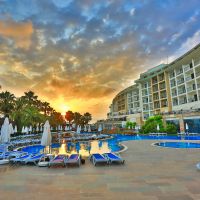 lyra resort