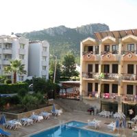 club herakles hotel