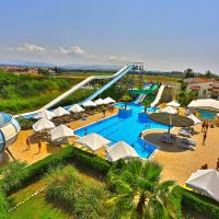 lyra resort
