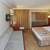 julian club hotel