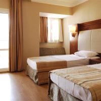 julian club hotel