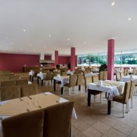CASTLE PARK HOTEL