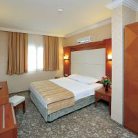 julian club hotel