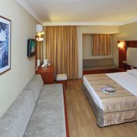 julian club hotel