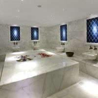 julian club hotel