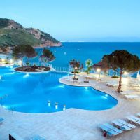 aria claros beach & spa resort