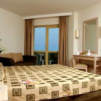 side breeze hotel