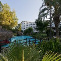 q aventura park hotel