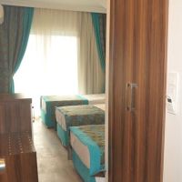 kleopatra blue hawaii hotel