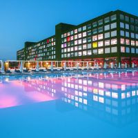 adam & eve hotel