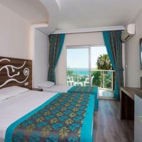 kleopatra blue hawaii hotel
