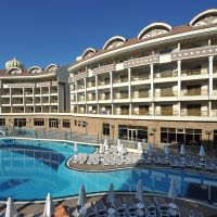 Kirman Belazur Resort & Spa