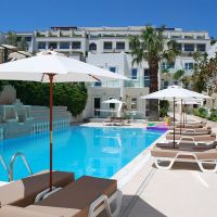 turihan beach hotel