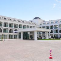Karmir Resort & Spa