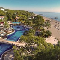 club boran mare beach