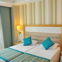 Karmir Resort & Spa