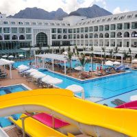 Karmir Resort & Spa