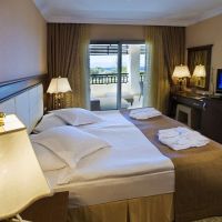 latanya park resort
