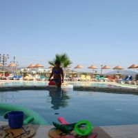 sunpoint family hotel (ex. sunpoint suites hotel)
