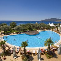 latanya park resort