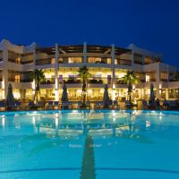 latanya park resort