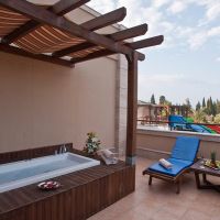 crystal de luxe resort&spa