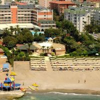 Insula Resort & Spa