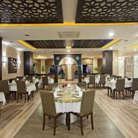 titan select hotel