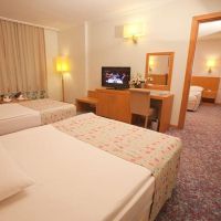 miracle resort hotel
