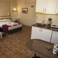 Comet Deluxe Hotel