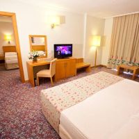 miracle resort hotel