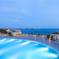 melas resort