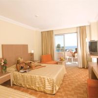 holiday garden resort hotel